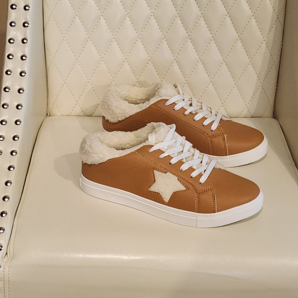 Women's Portland Brown Sneakers- white/gold laces . Sz 9. Excellent Condition - Picture 4 of 14